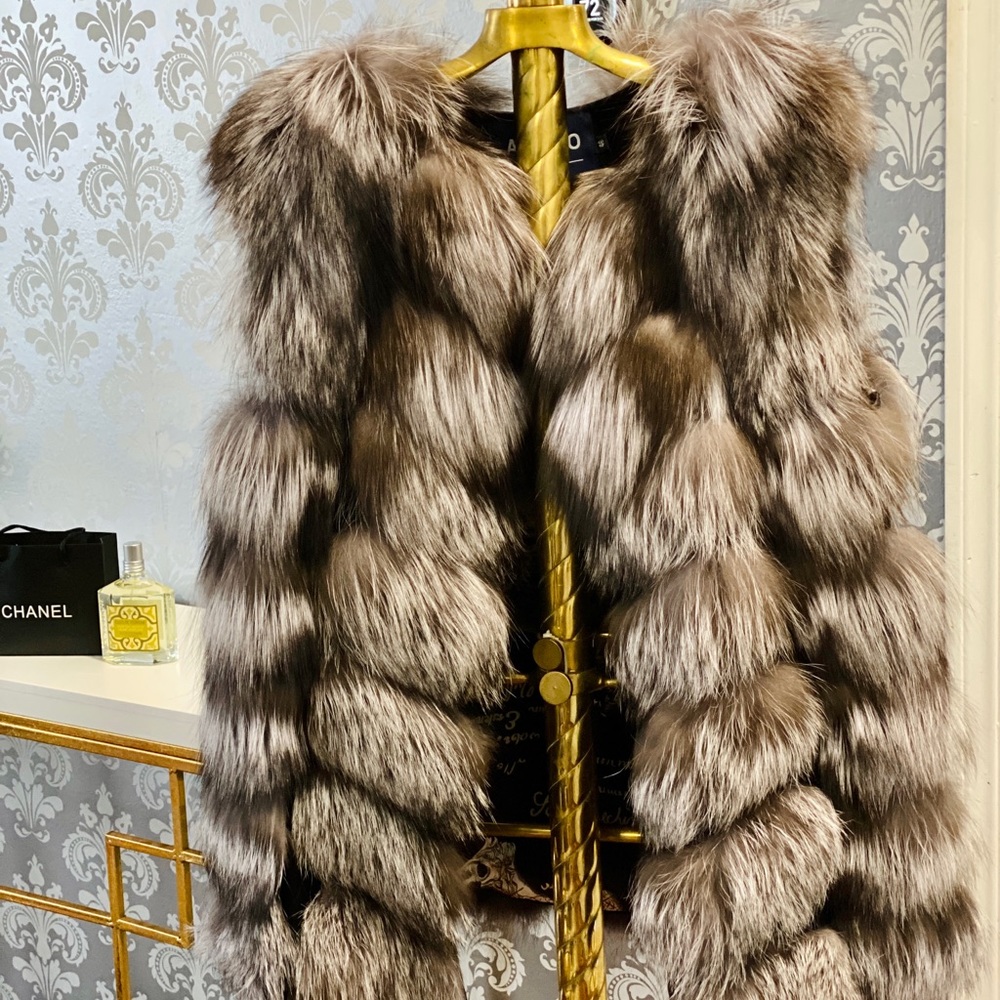 New Real Fox Fur Vest with Pockets!